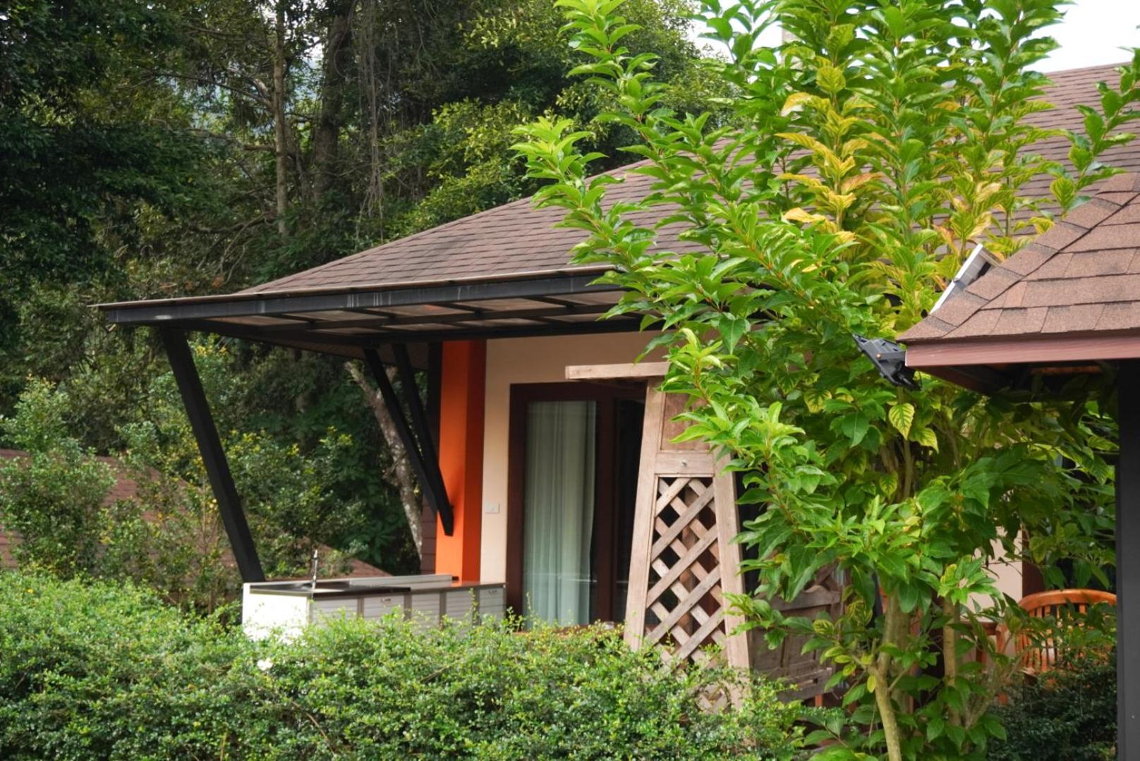 Cascade Tara Hotel Namüang Kültér fotó